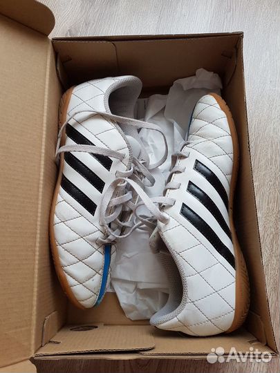 Бутсы футзал Adidas оригинальные р. 35,5