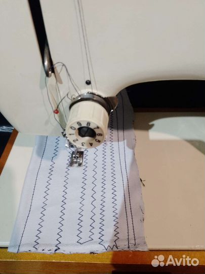 Швейная машина Чайка 132