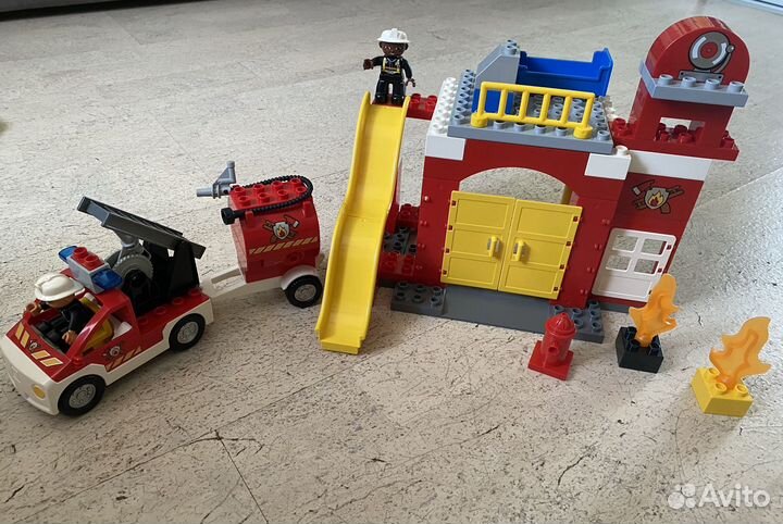 Продам лего дупло Пожарная станция