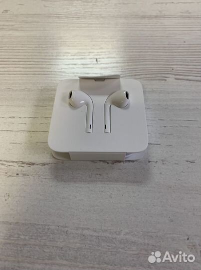 Наушники earpods