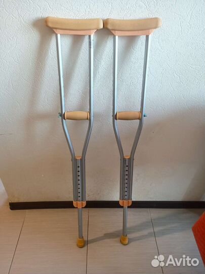 Костыли B.Well WR-311 S. На рост 135-155 см