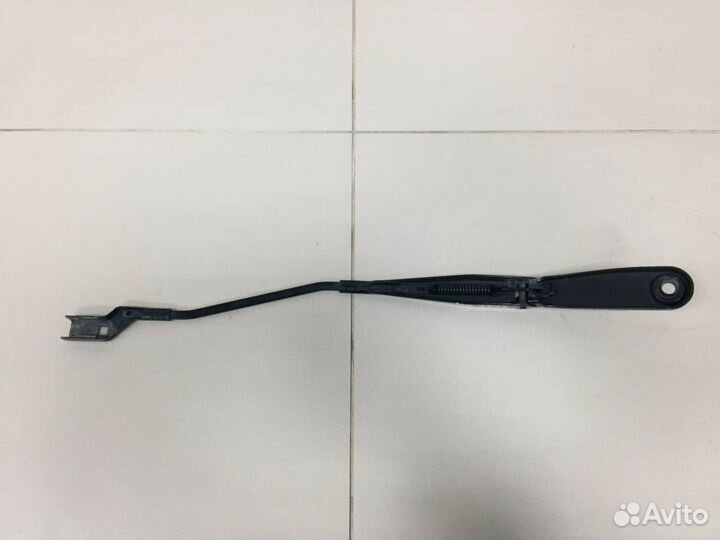 Поводок стеклоочистителя передний левый Ford Monde