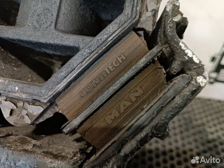 Подушка двигателя передняя Man Tgx