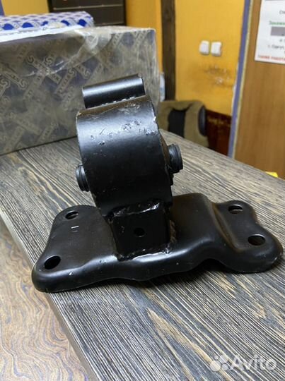 Подвеска двигателя ashika GOM 5006(новая) Lancer 9