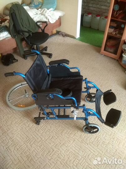Инвалидное кресло-коляска новая
