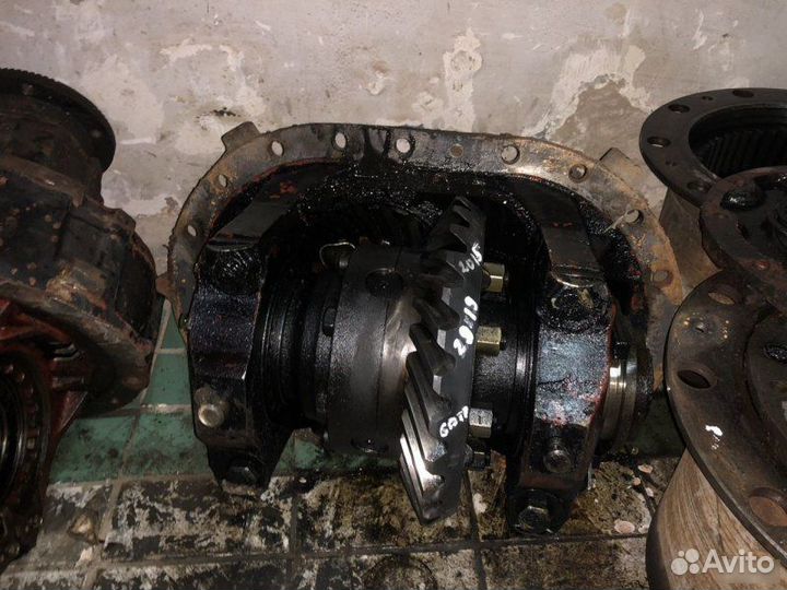 Редуктор на задний Маз