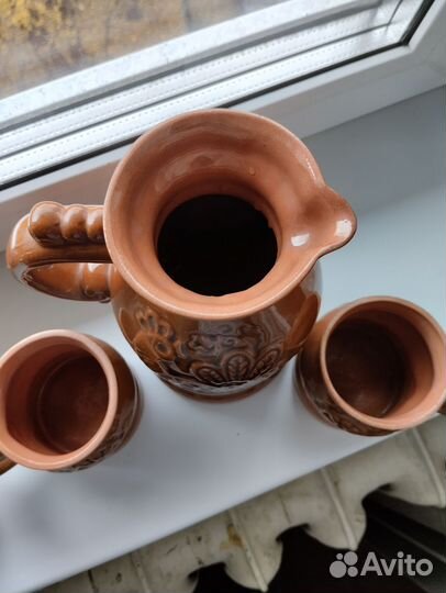 Кувшин- с двумя кружками