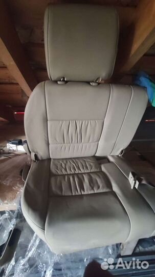 Сиденья третьего ряда Land Cruiser 100