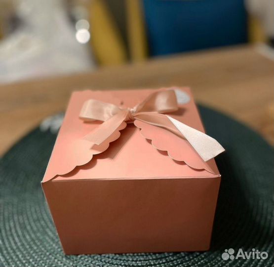 Коробки подарочные самосборные