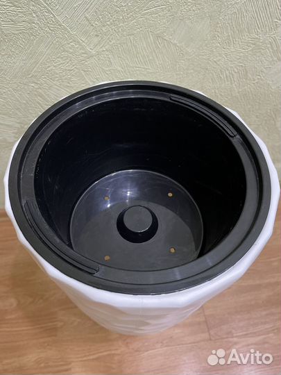 Вазон для цветов