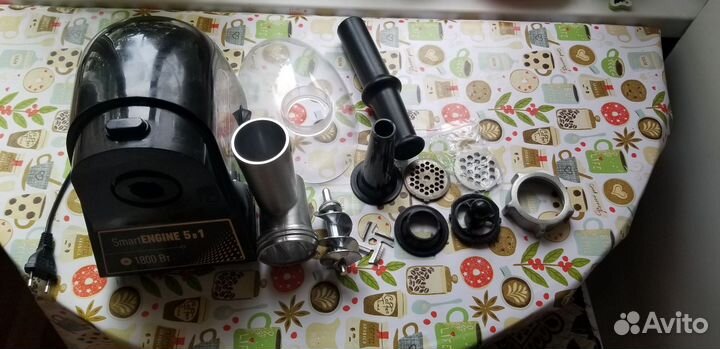 Мясорубка электрическая