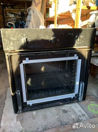 Духовой шкаф