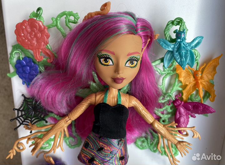 Кукла Monster High Триза Торнвиллоу с мини-монстр