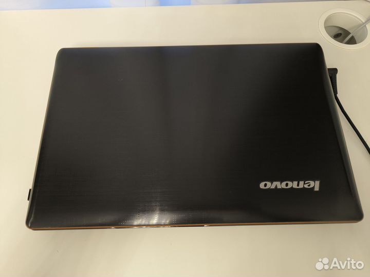 Lenovo y570 (Intel(R) Core(TM) i5-2430M)