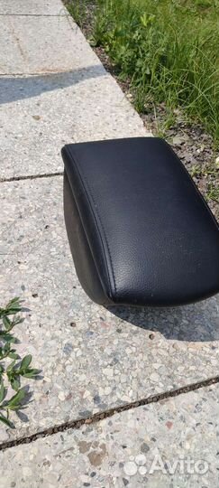 Подлокотник Kia Rio 4, Hyundai Solaris 2