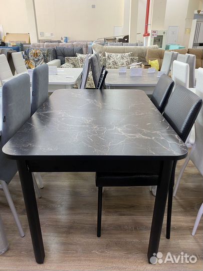 Кухонный стол