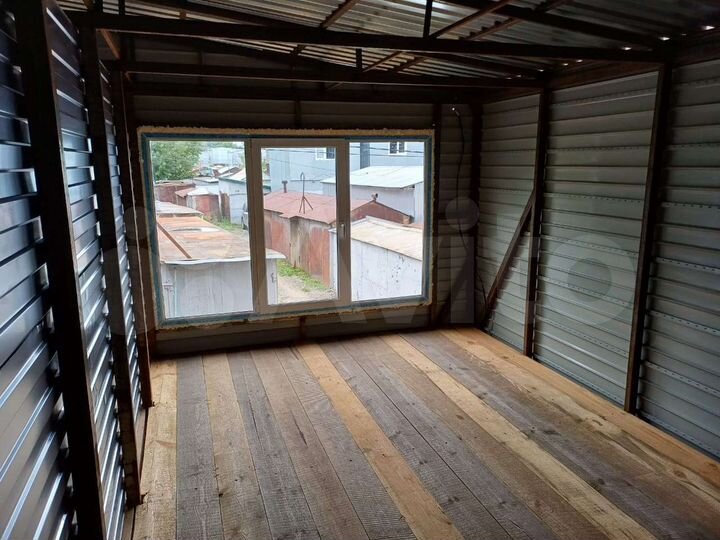 Гараж, > 30 м²