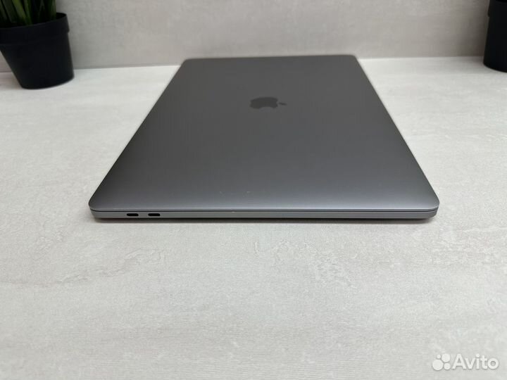 MacBook Pro 15 2019