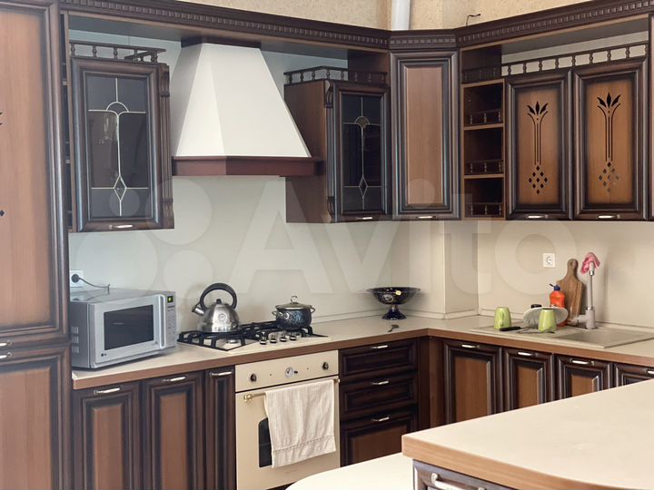 3-к. квартира, 104,2 м², 1/5 эт.