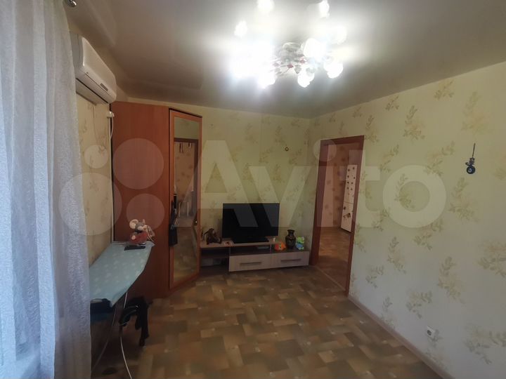1-к. квартира, 35 м², 4/10 эт.