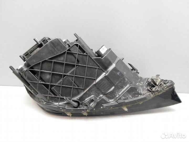 Фара левая Volkswagen Touareg