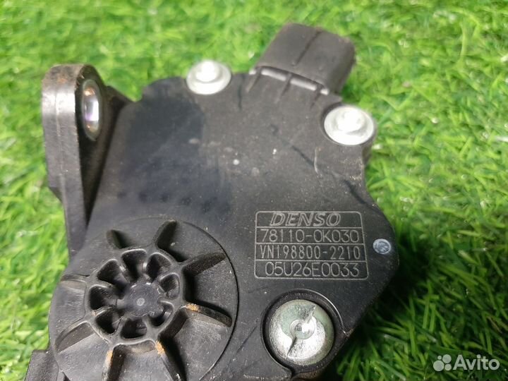 В наличии: Педаль газа на Toyota Hilux