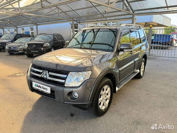 Mitsubishi Pajero 3.2 AT, 2010, 251 240 км