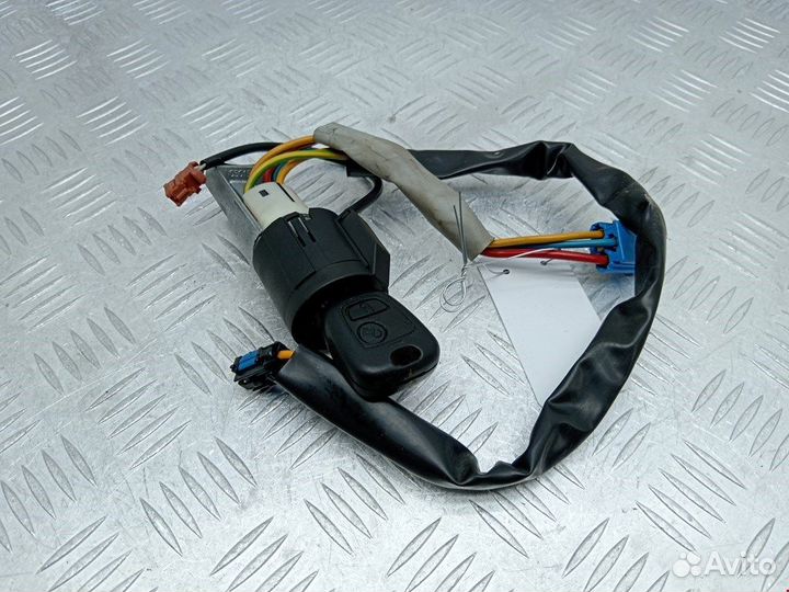 Замок зажигания для Peugeot-Citroen Picasso