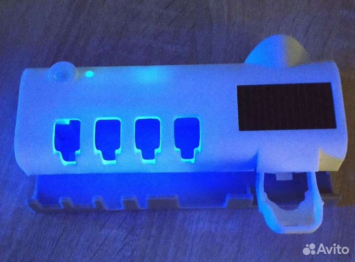 Держатель стерилизатор для зубных щеток новый