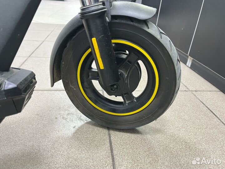 Электросамокат Hiper Triumph T105