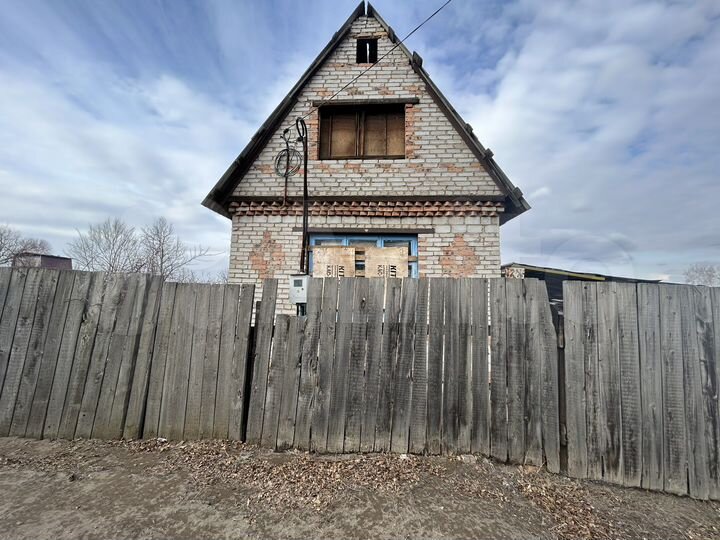 Дача 30 м² на участке 8 сот.