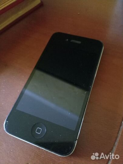 iPhone 4, 8 ГБ