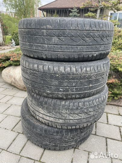 Continental CrossContact UHP 235/60 R16