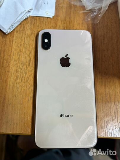 iPhone Xs, 64 ГБ
