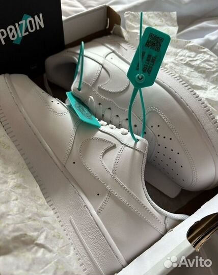 Nike air force 1 low white poizon