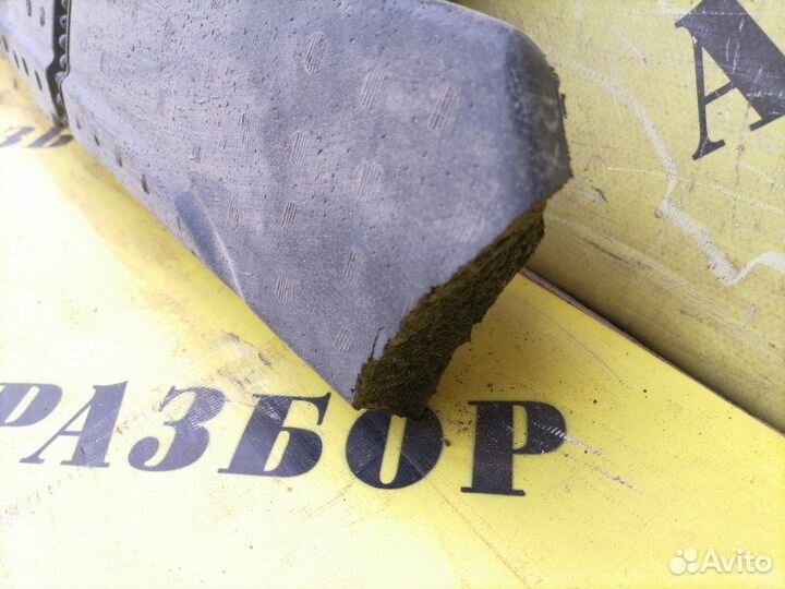 Наполнитель (абсорбер) заднего бампера Lexus Rx350