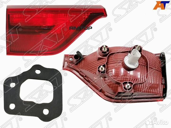 SAT ST-223-1381L Фонарь в крышку багажника KIA spo