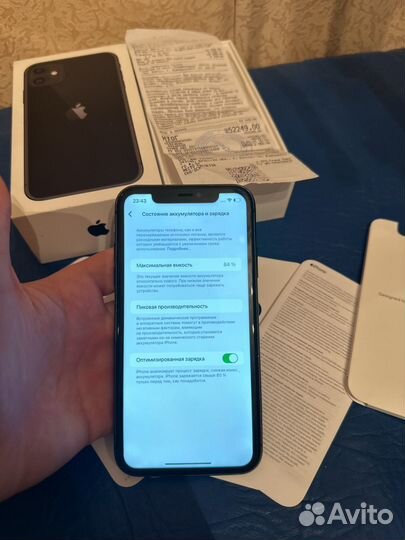 iPhone 11, 64 ГБ