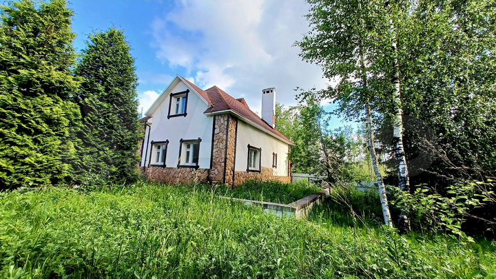 Дом 158 м² на участке 9 сот.