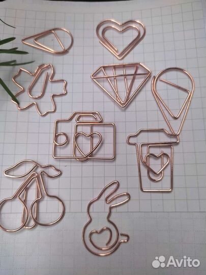 Набор фигурных декоративных скрепок