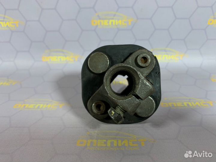 Рулевой карданчик Opel Vectra A