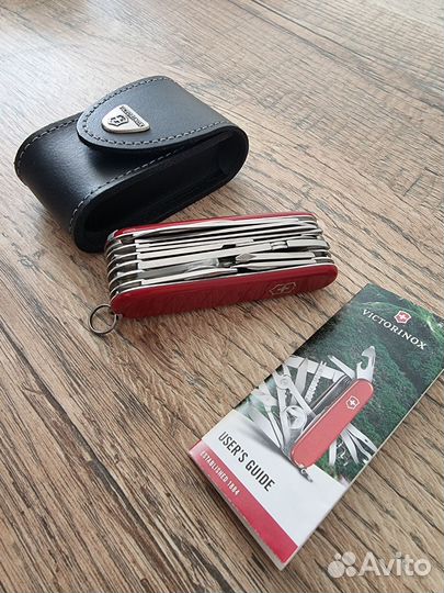 Мультитул Victorinox SwissChamp (1.6795) + чехол