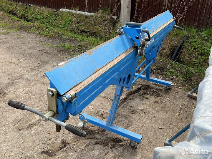 Листогиб ручной Decker X5-2650