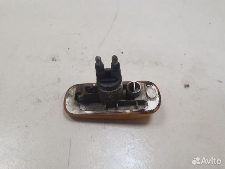 Повторитель указателя поворота Saab 9000