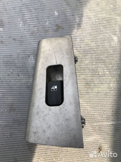 Кнопка стеклоподъемника Hyundai Santa Fe CM 05-12