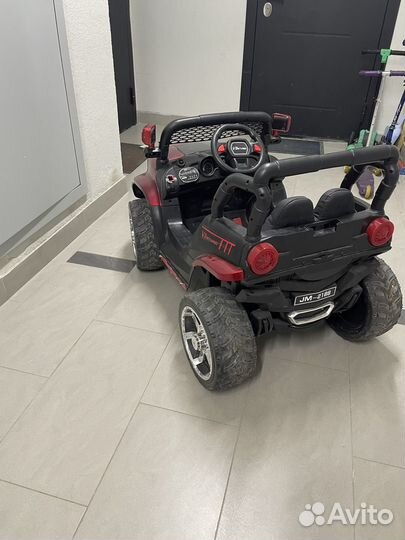 Детский электромобиль двухместный бу