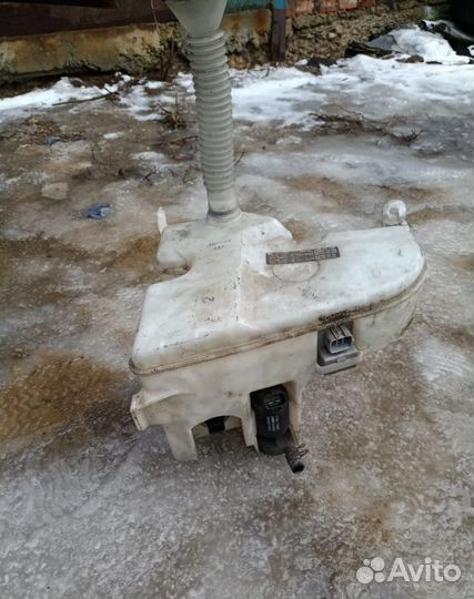 Бачок омывателя лобового стекла Лексус GS 3