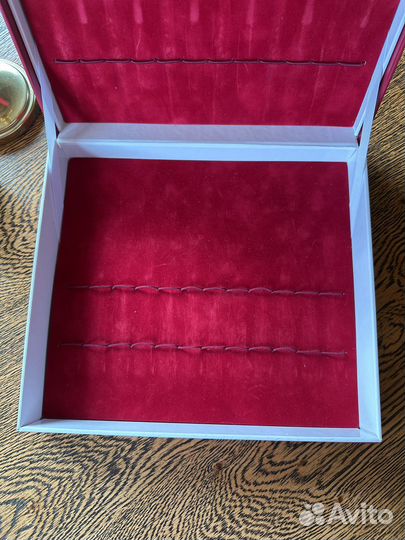 Коробка для столовых приборов подарочная бордовая