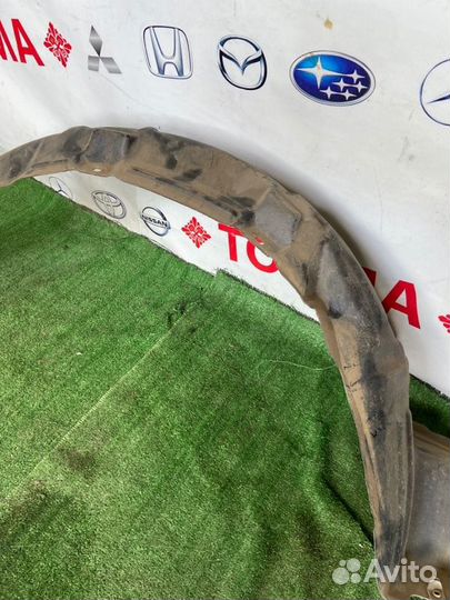 Подкрылок передний правый Toyota Raum EXZ10 5E