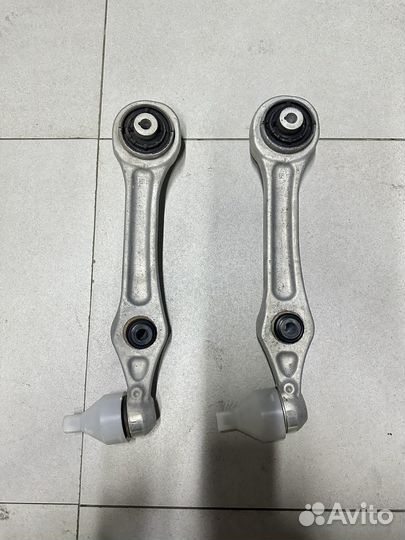 Рычаг нижний (поперечный)